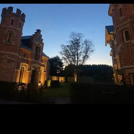 Les Tours De Rose - Characterful In * Waremme