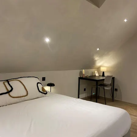 Les Tours De Rose - Characterful In Waremme