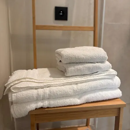 Les Tours De Rose - Characterful In Apartamento