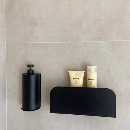 Les Tours De Rose - Characterful In Waremme