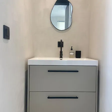 Les Tours De Rose - Characterful In Apartamento Waremme